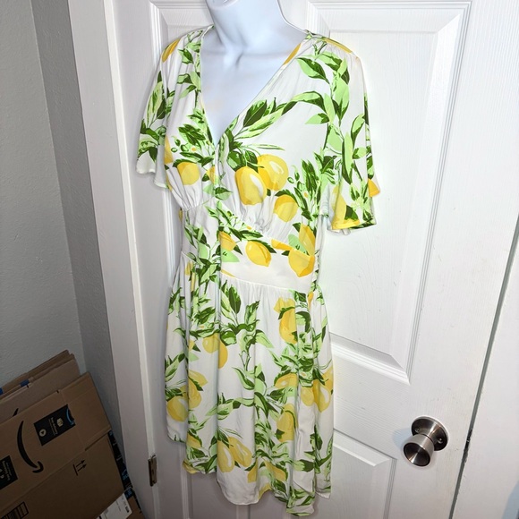 LOFT White Yellow Fluttler Sleeve Lemon Print Mini Dress 6 Has Pockets! NWT - Picture 8 of 13
